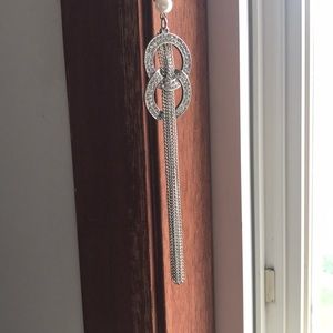 Long necklace *WORN ONCE*